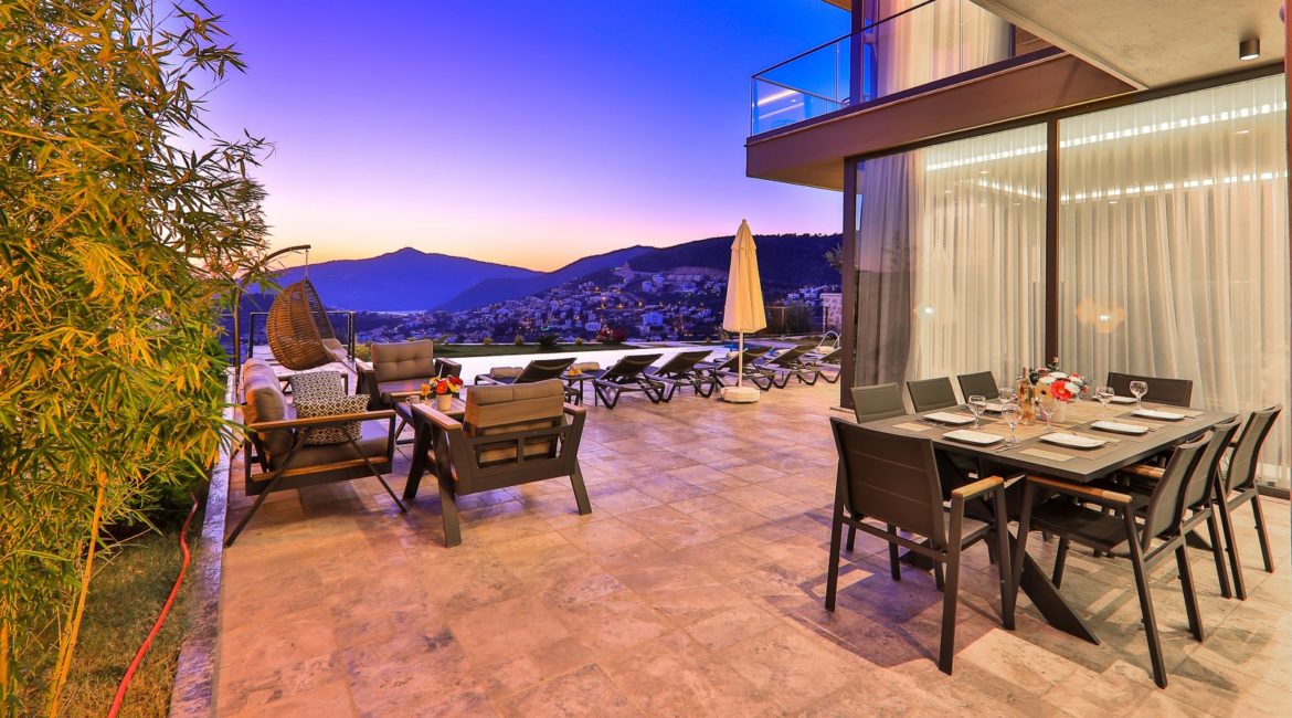 Outside dining area at Villa Ayala