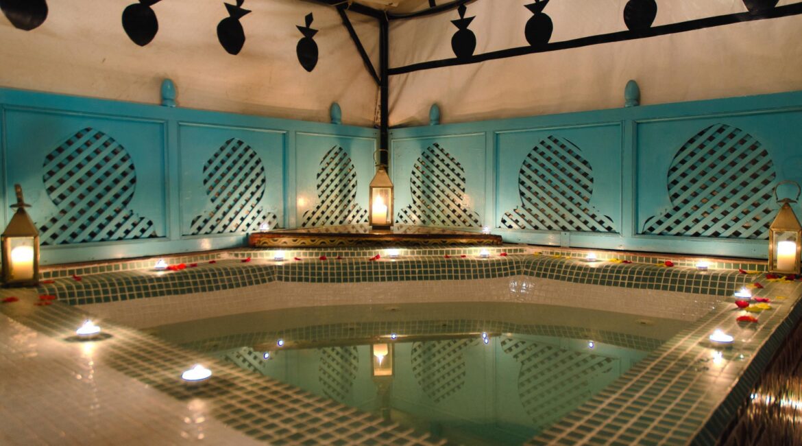 Jacuzzi at the Riad Hikaya