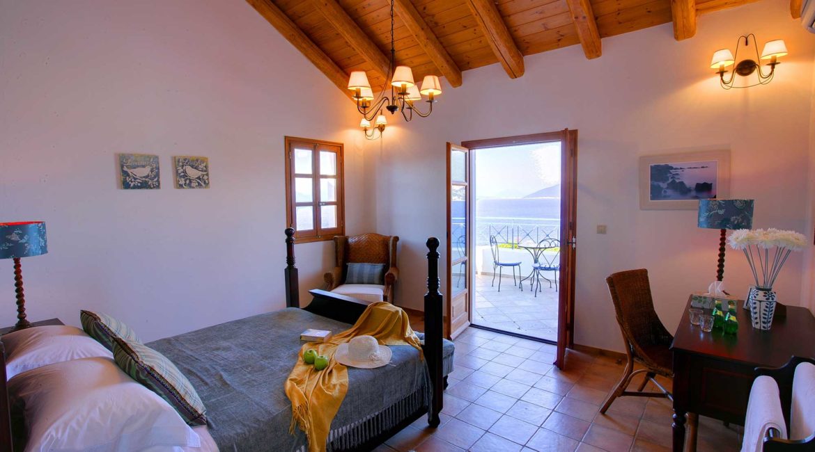 Villa Dolicha double bedroom