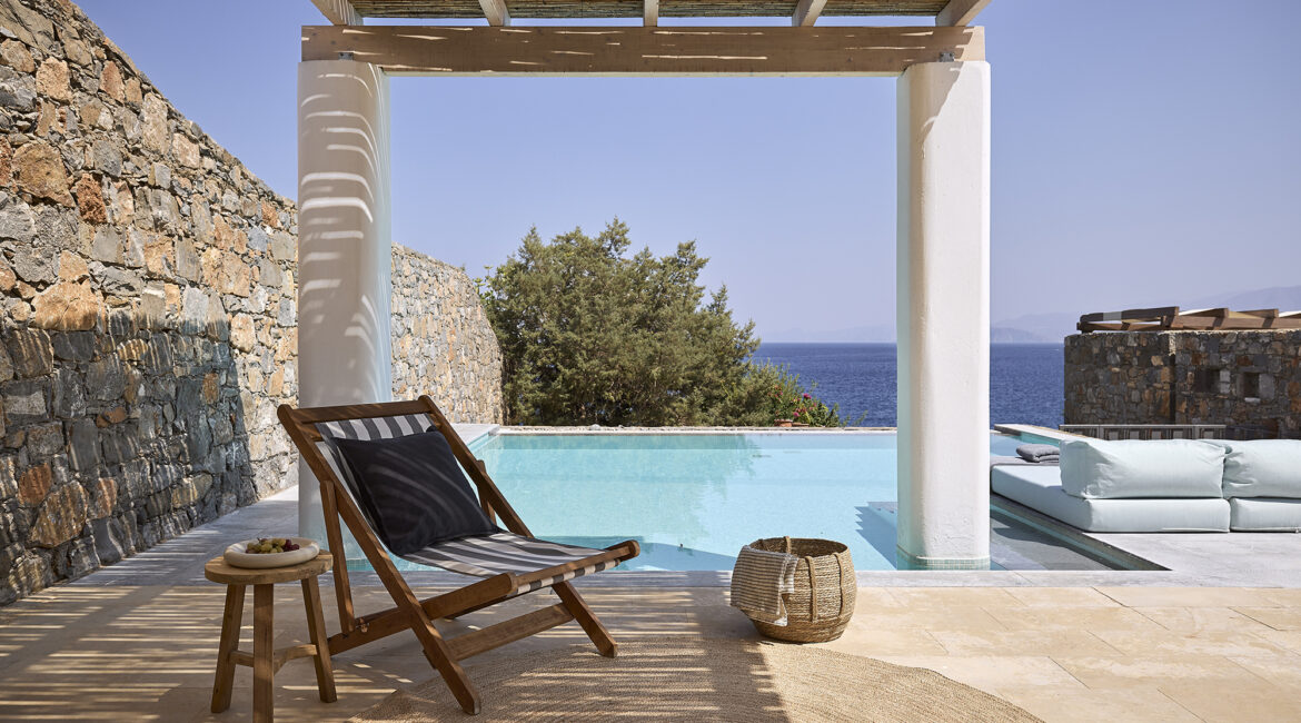 Thalassa 3 bedroom villa private pool at St Nicolas Bay, Crete with sun terrace and private pool by the sea