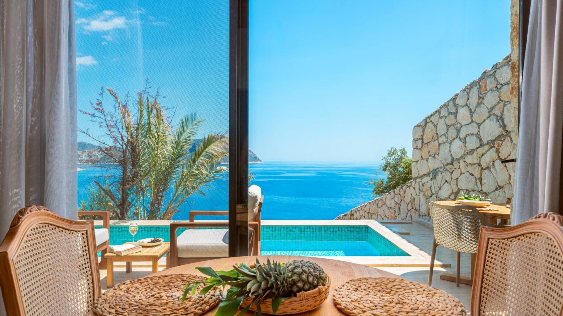 Waters Edge 5, Kalkan - Stunning sea and pool views from the dining room, creating a picturesque dining experience