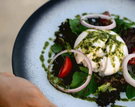 Lures Restaurant, Kalkan – beautifully presented burrata salad