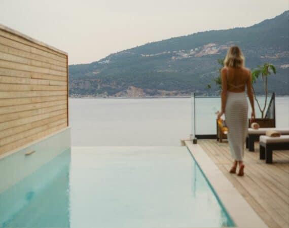 Lures Pool Villa