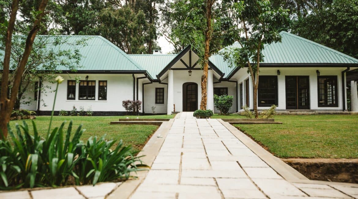 Thotalagala entrance and gardens