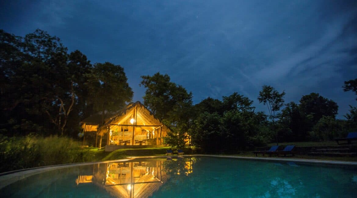 Gal Oya ain lodge and pool by night
