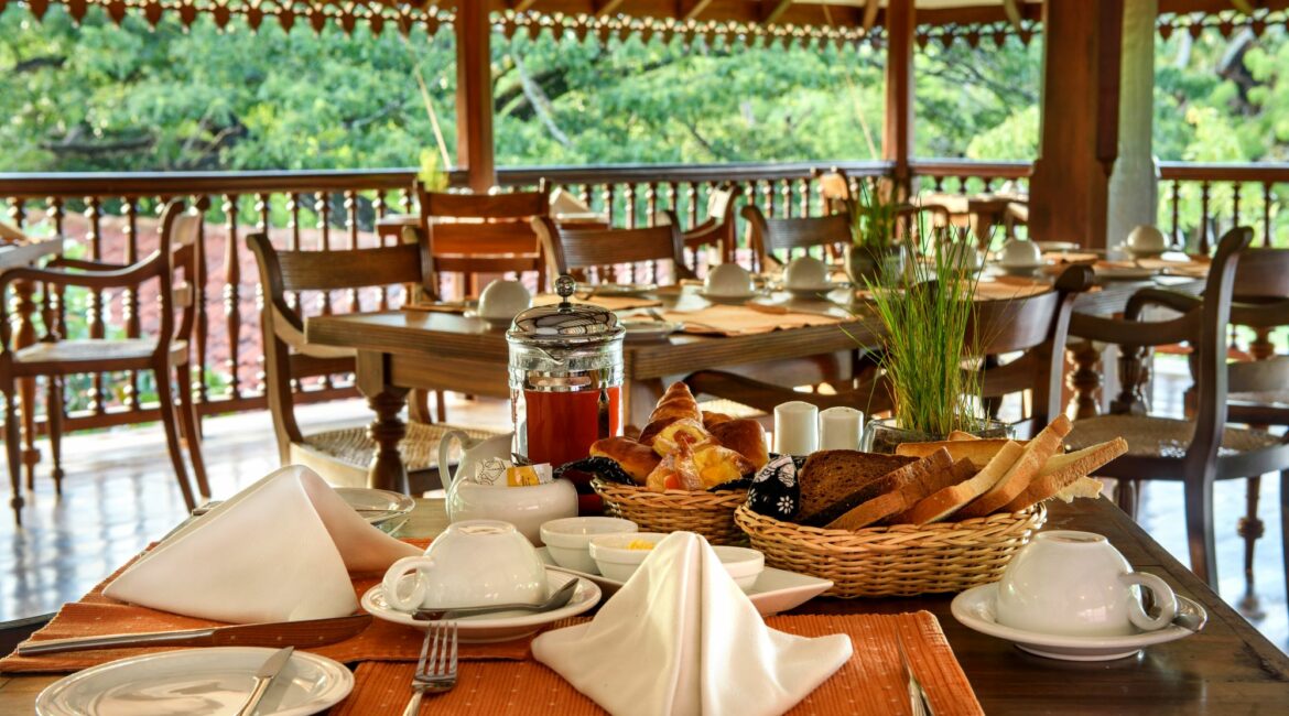 Breakfast in the restaurant Ulagalla
