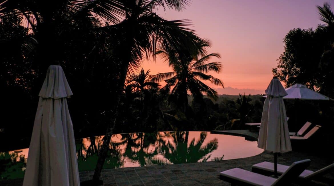 Tekanda Lodge at sunset