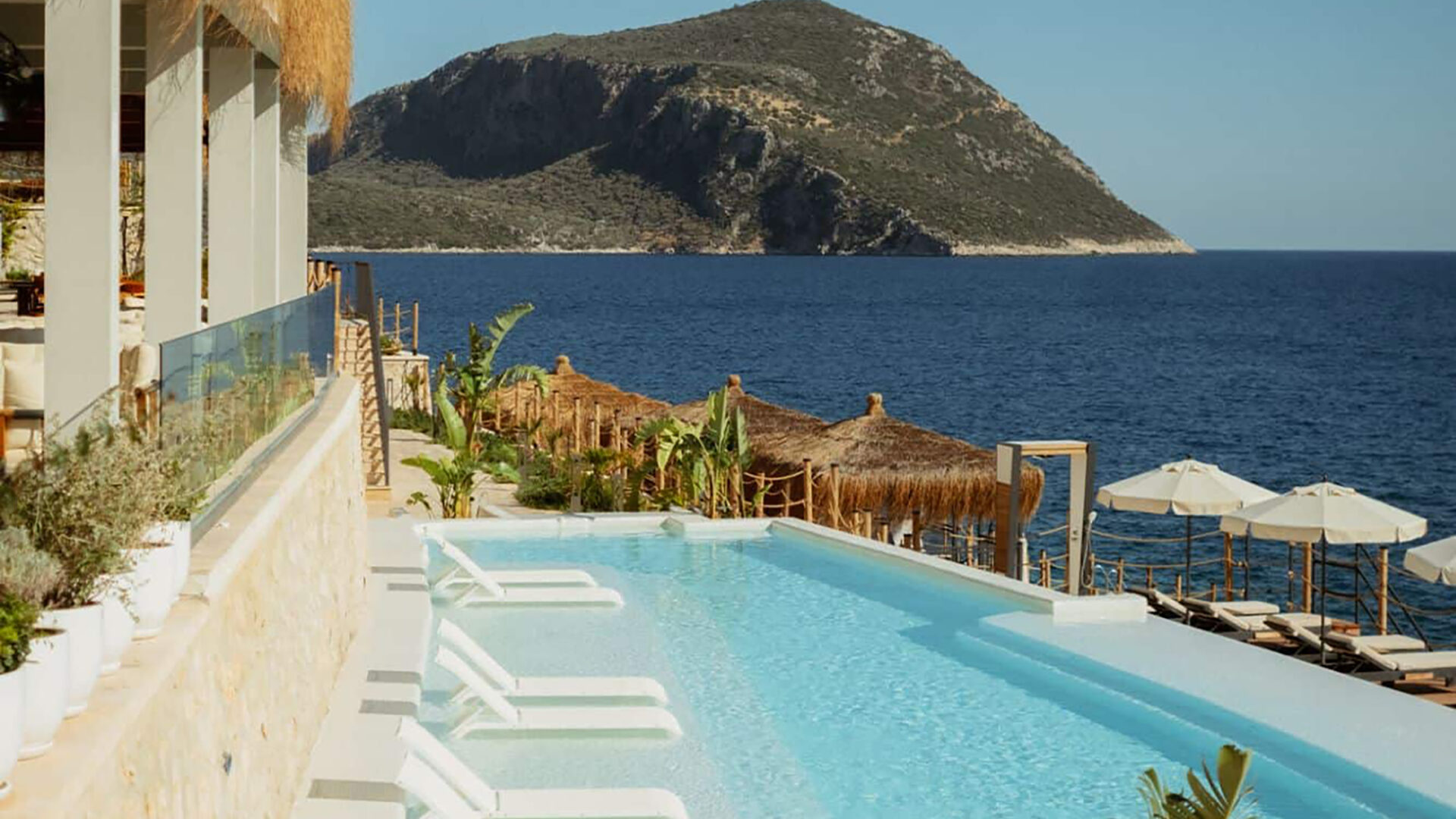 Lures-azure-swimming-pool-V3