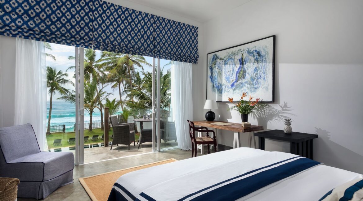 KK Beach Ocean Deluxe Double beuatiful navy and white theme