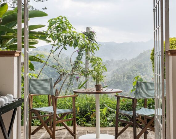 Nine Skies Welimada Demodera Bedroom stunning terrace with garden and plantation views