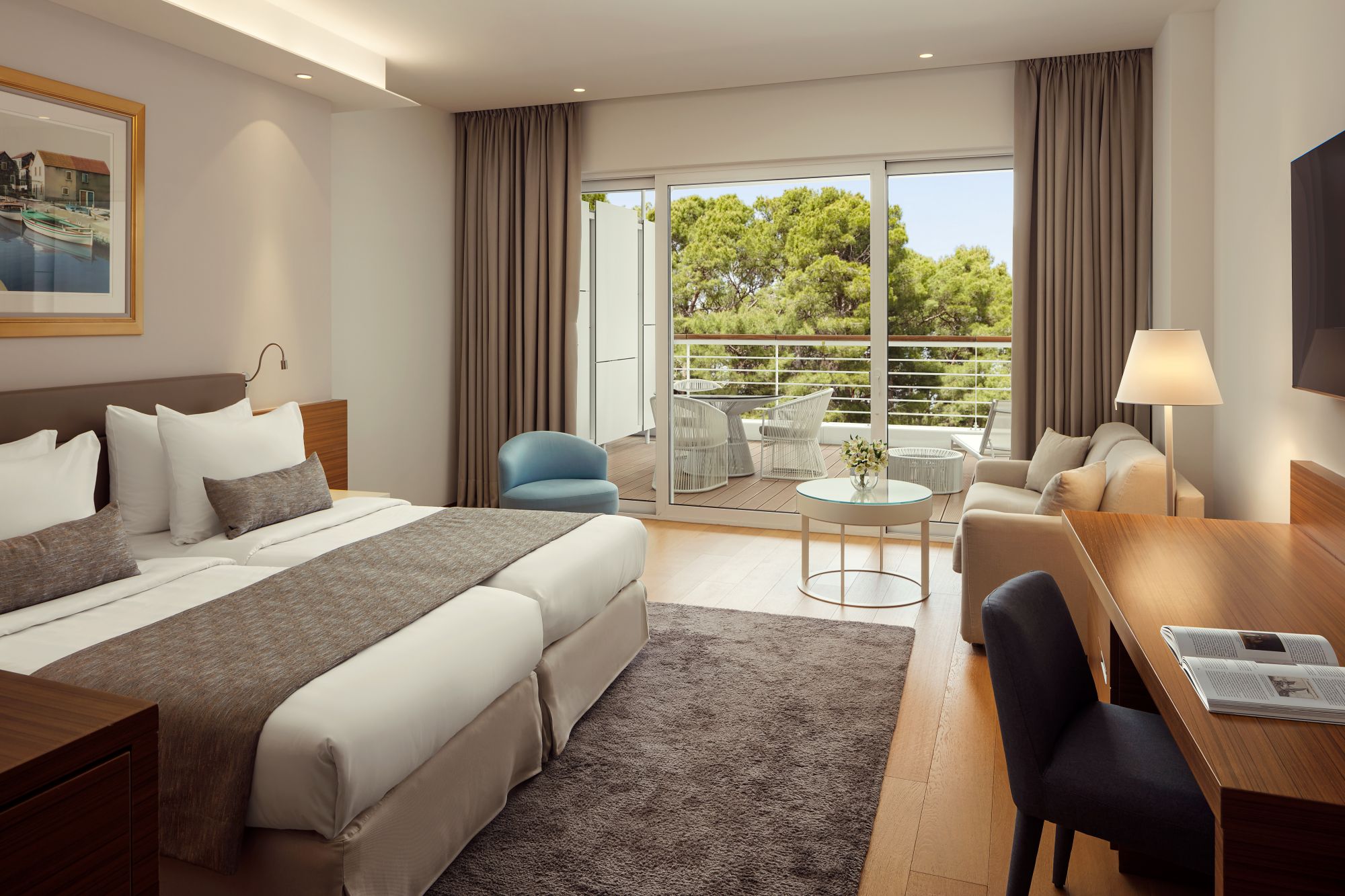 Hotel Bellevue Deluxe Park Side comfry modern interiors Losinj Croatia