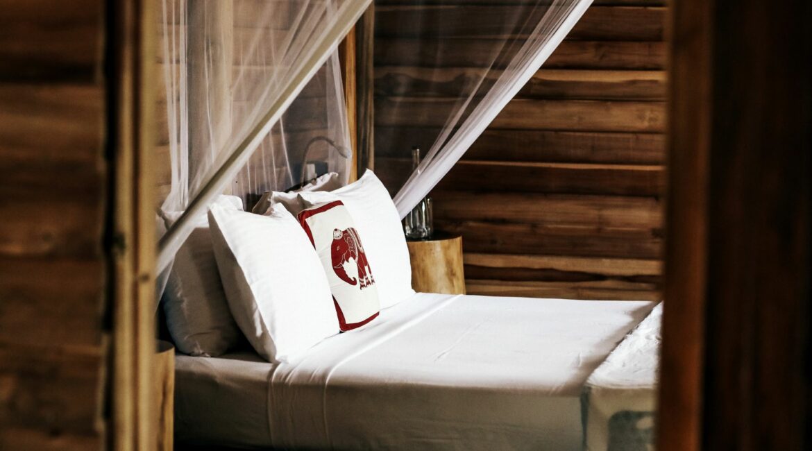 Gal Oya Lodge Lodge Bungalow sleeping area