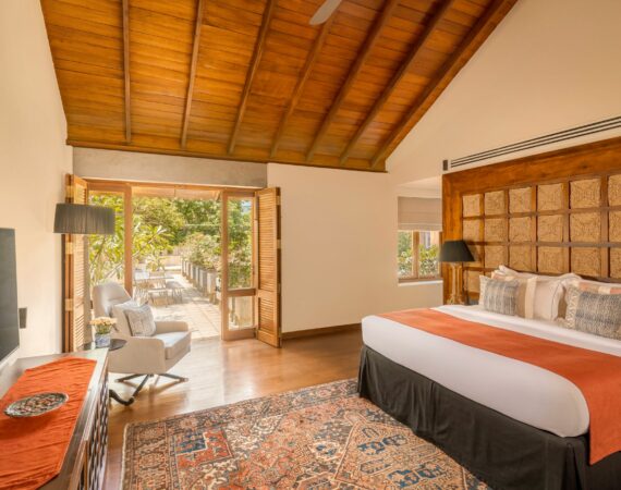 Master Suite bedroom at ISHQ Boutique Hotel Colombo, Sri Lanka – a refined blend of spacious comfort and contemporary design in the heart of the city.