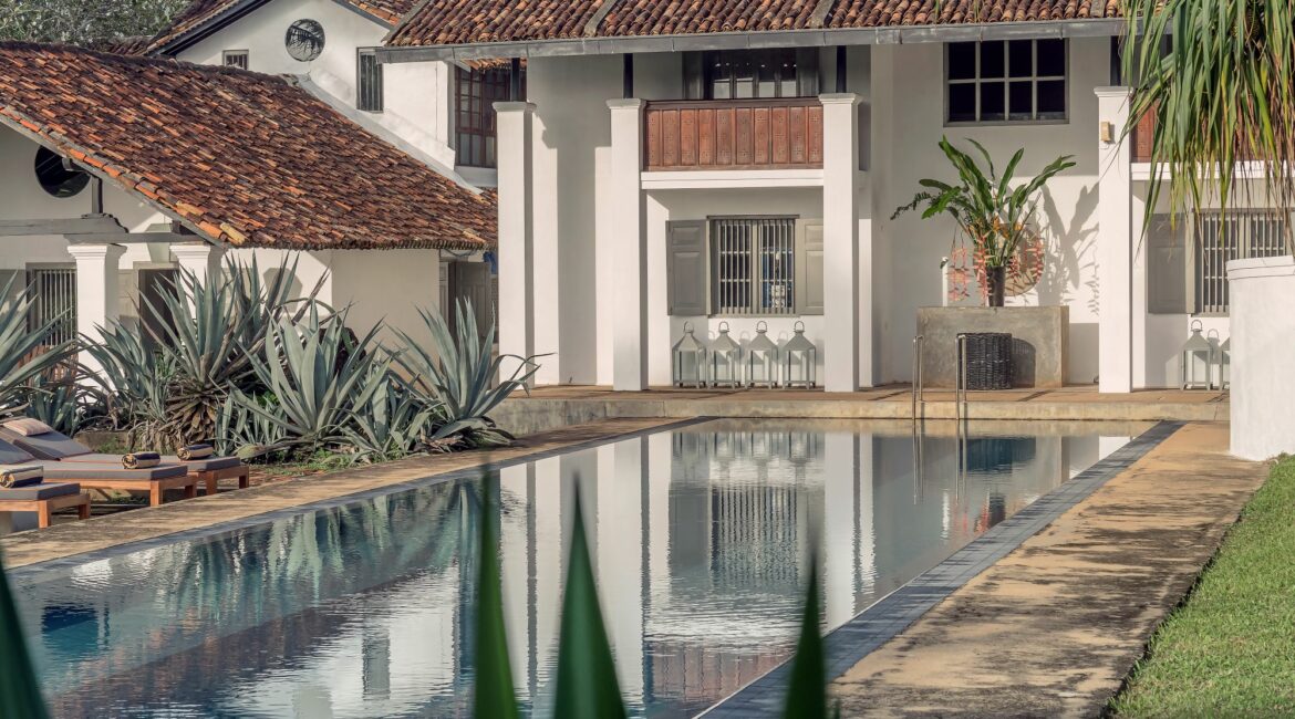 Villa Bentota by Geoffrey Bawa – a striking blend of tropical modernism and colonial elegance, with a serene pool set amid lush gardens