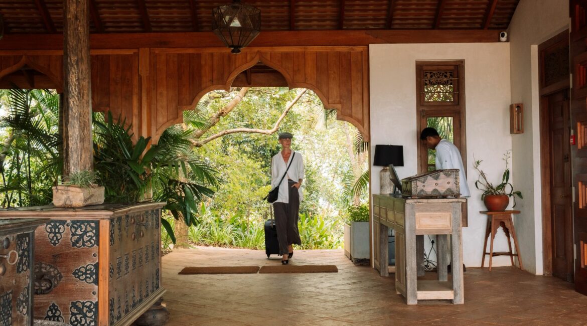 Malbar Hill Sri Lanka reception filled with charachter