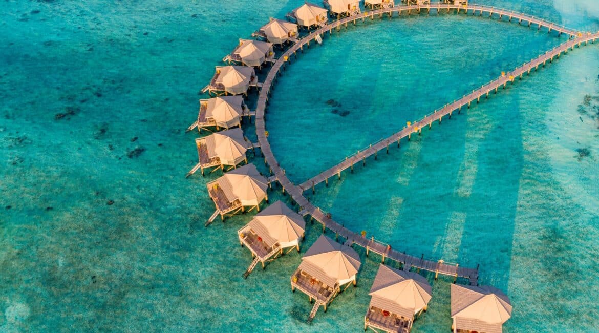 Komandoo Island Resort & Spa stunning turquoise sea topped by bungalow villas