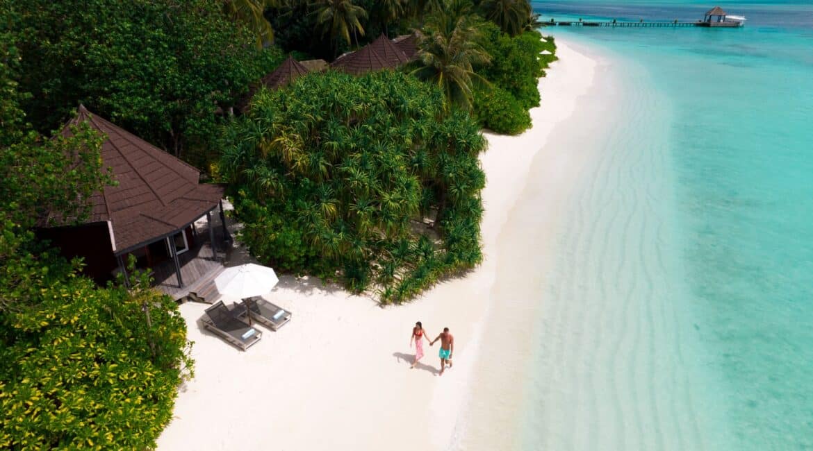 Komandoo Island Resort & Spa powder white sand and inspirational views over the beach bungalows