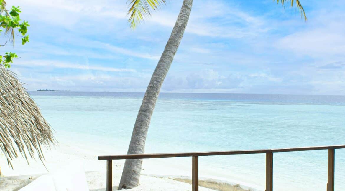 Makunudu Island Maldives utterly serene tropical island environs