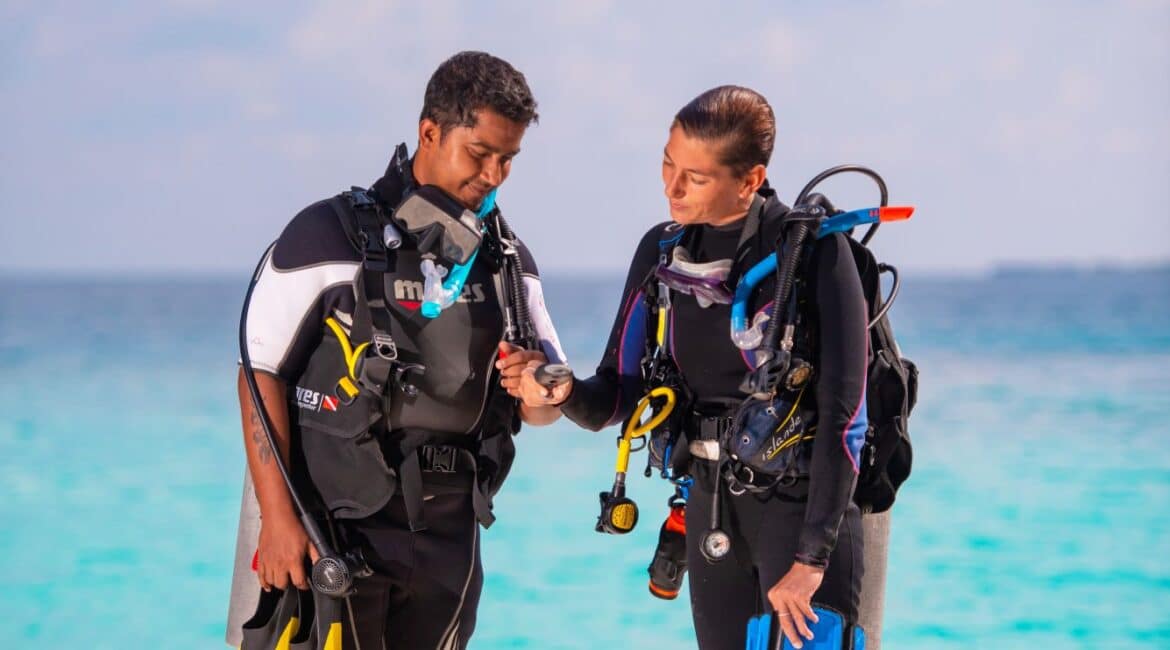 Makunudu Island Maldives snorkelling experiences