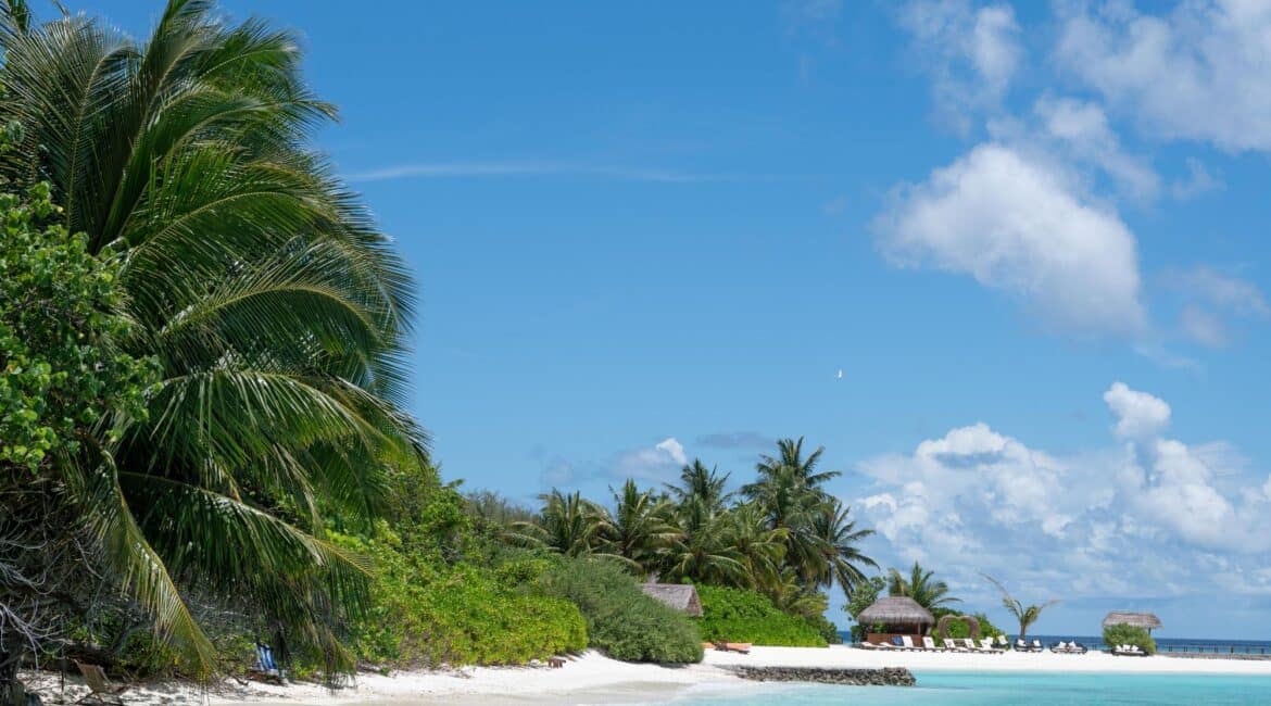 Makunudu Island Maldives paradise island