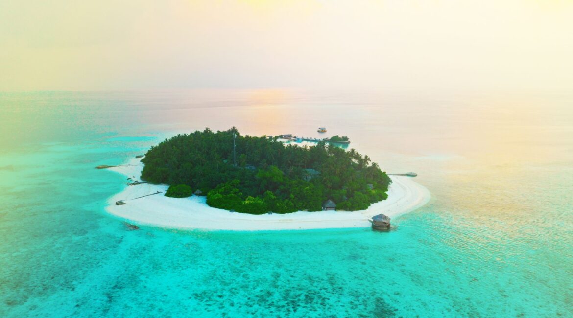 Makunudu Island Maldives a tiny island in the Indian Ocean