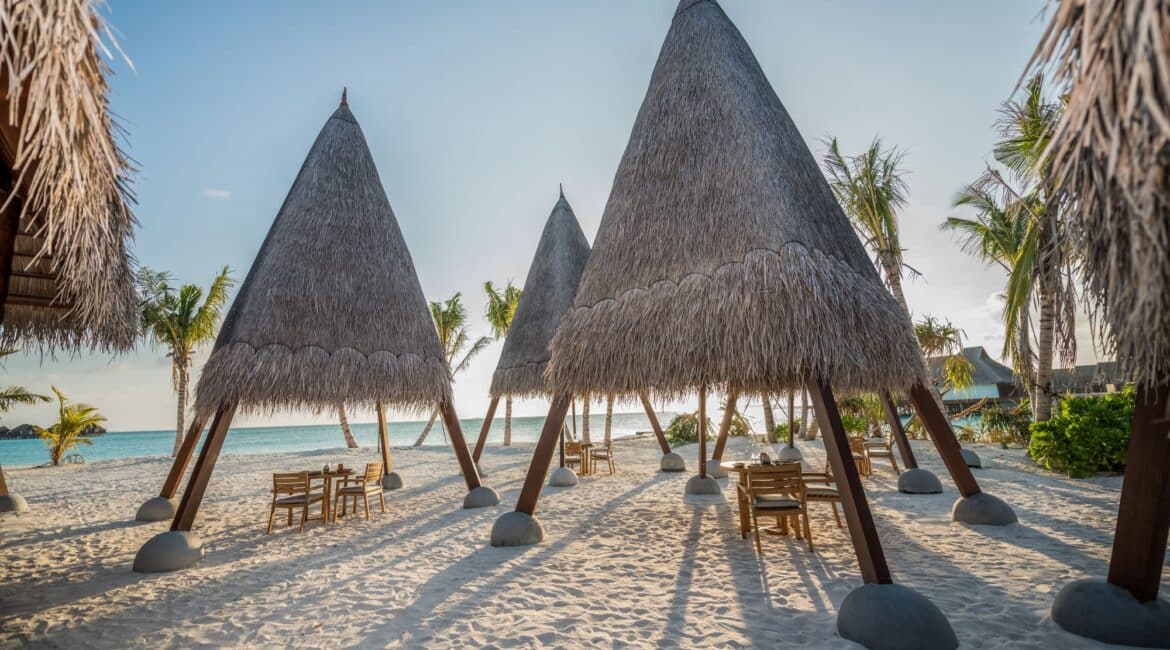 Heritance Aarah Hotel glroious alfresco beach setting pefect for romantic drinks Maldives