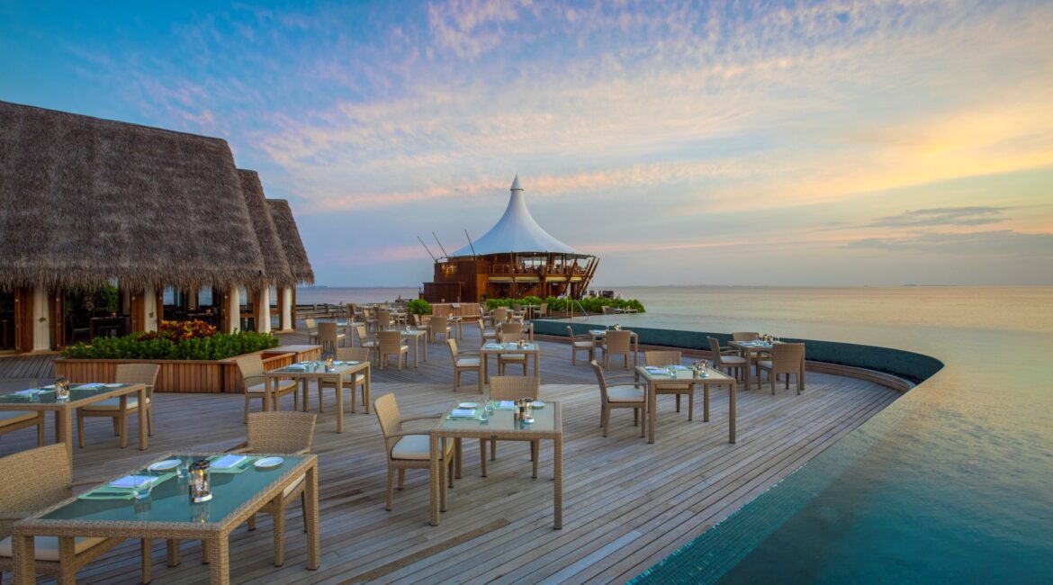 Baros Maldives Lime Restaurant sweeping views over the Indian Ocean
