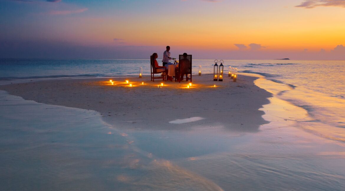 Romantic signature dining Baros Maldives Sandbank Dinner