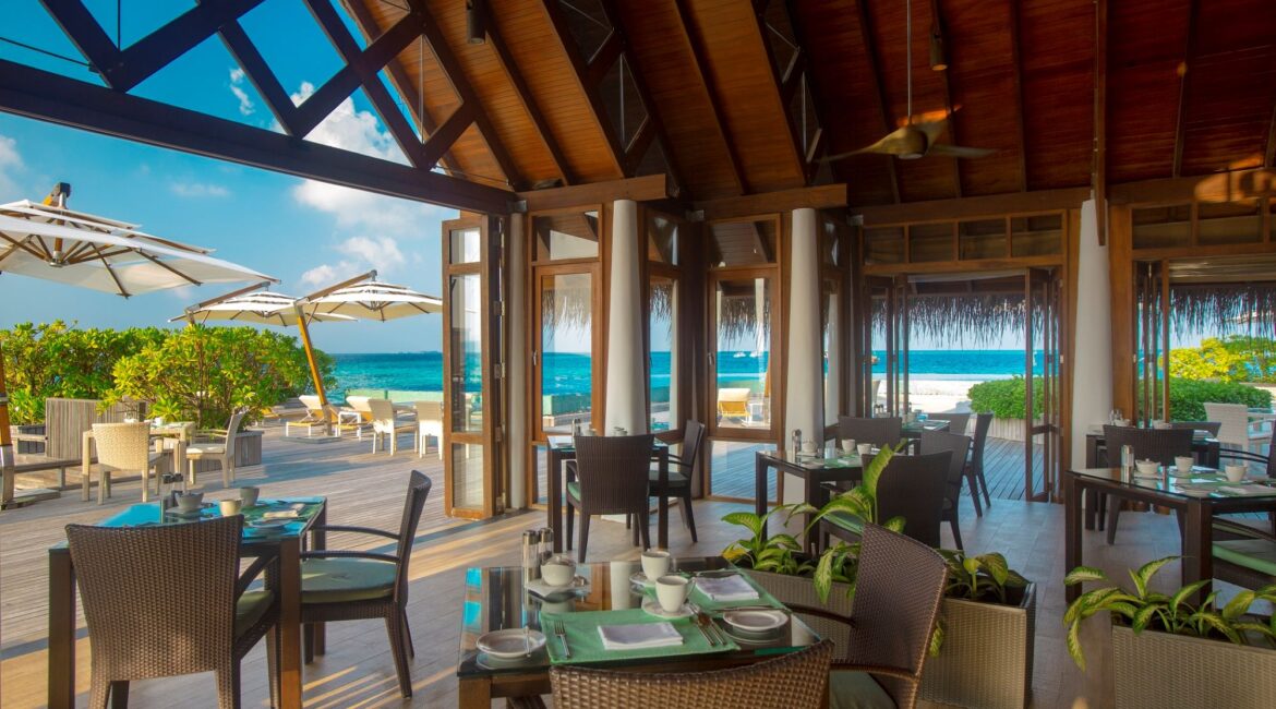 Stunning indoor outdoor dining at Baros Maldives Lime Restaurant