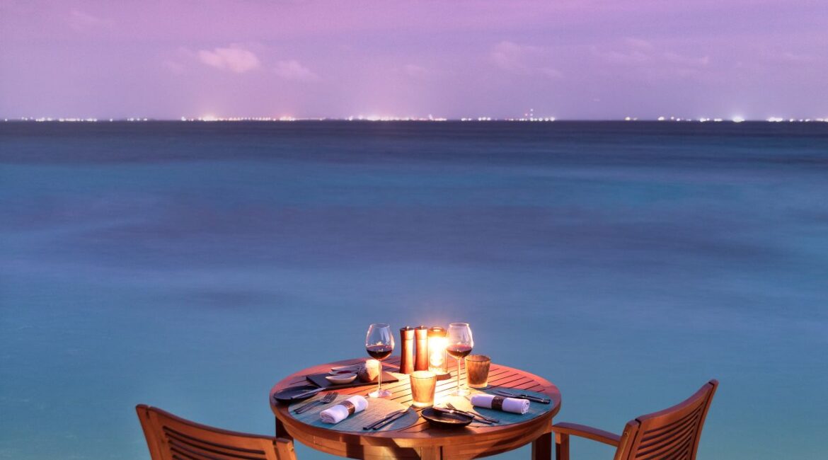 Table at Cayenne