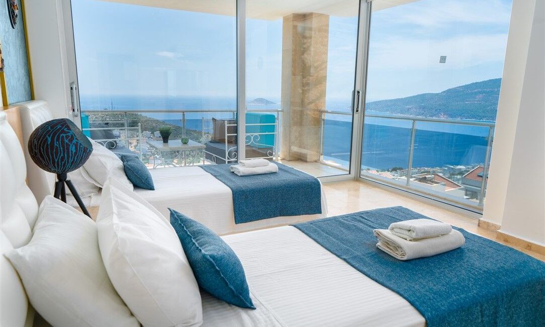 Villa Kayra in Kalkan modern twin bedroom