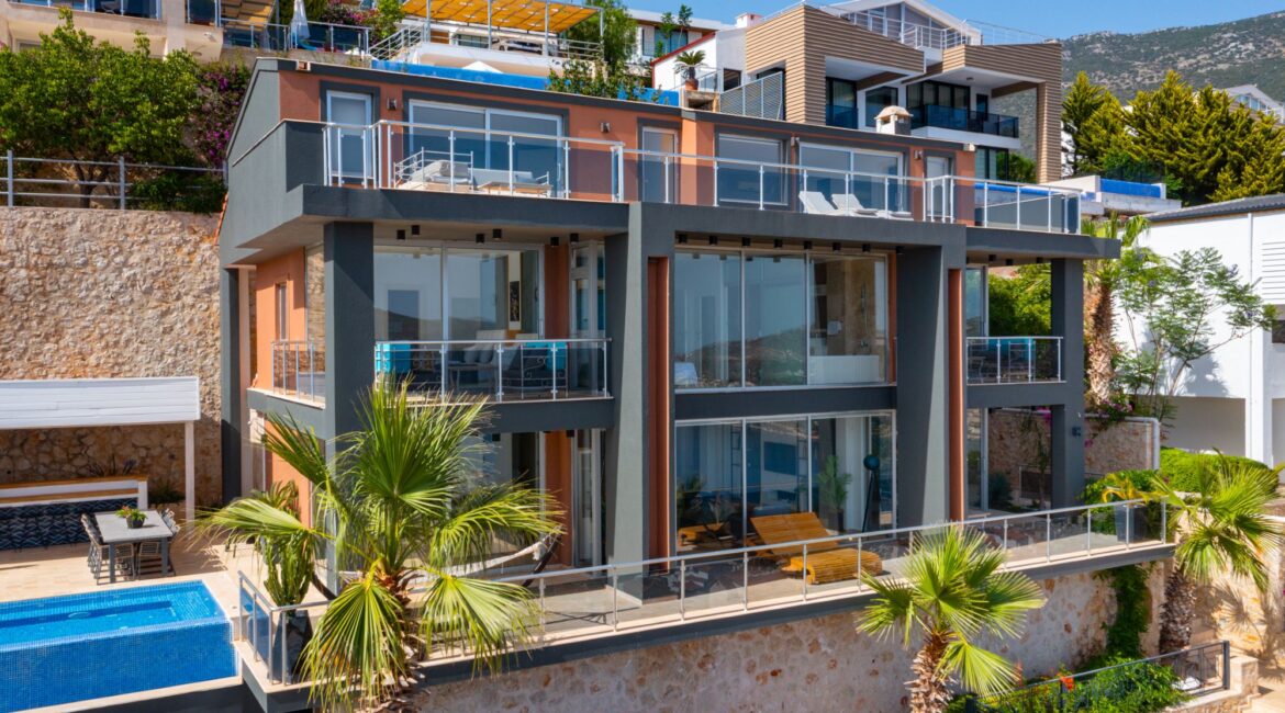 Villa Kayra drone footage of the exterior