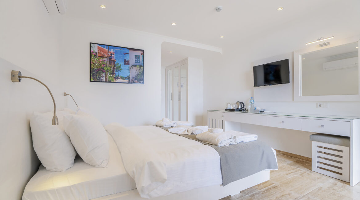 Oasis Hotel Kalkan 801 spacious modern interiors