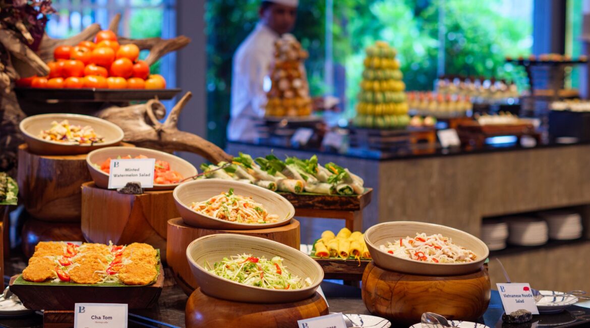 Buffet Main Restaurant Finolhu Maldives Luxury Resort