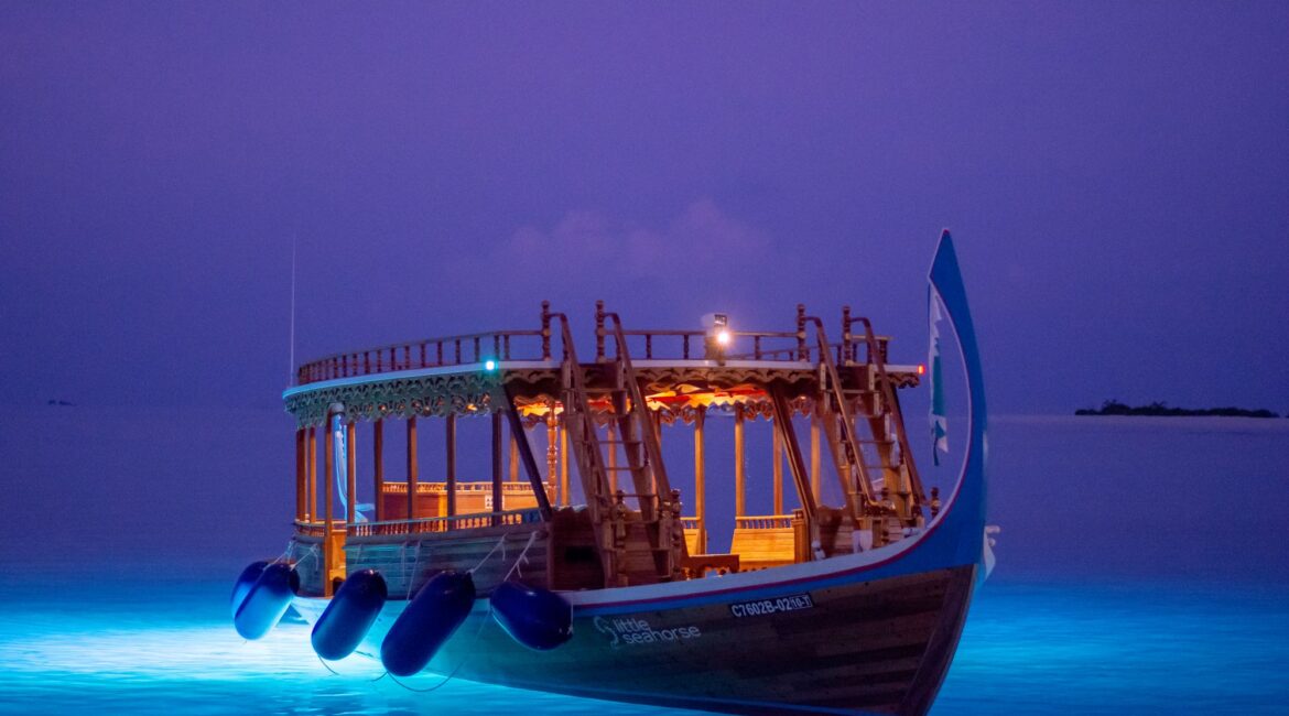 Crab Shack Traditional Maldivian Dhoni Finolhu Maldives Luxury Resort