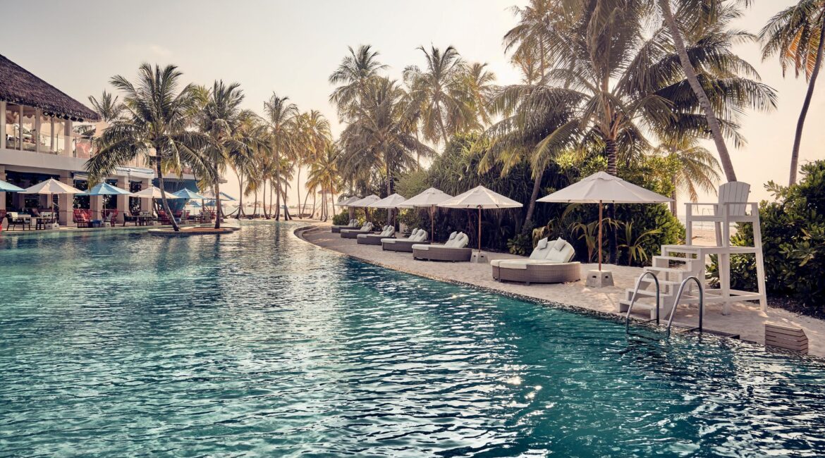 Main Pool and Bar Finolhu Maldives Luxury Resort