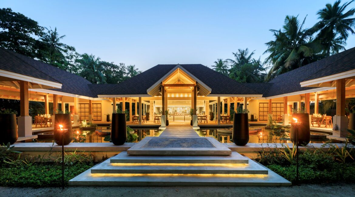 Dhigali Maldives Batuta Restuarant