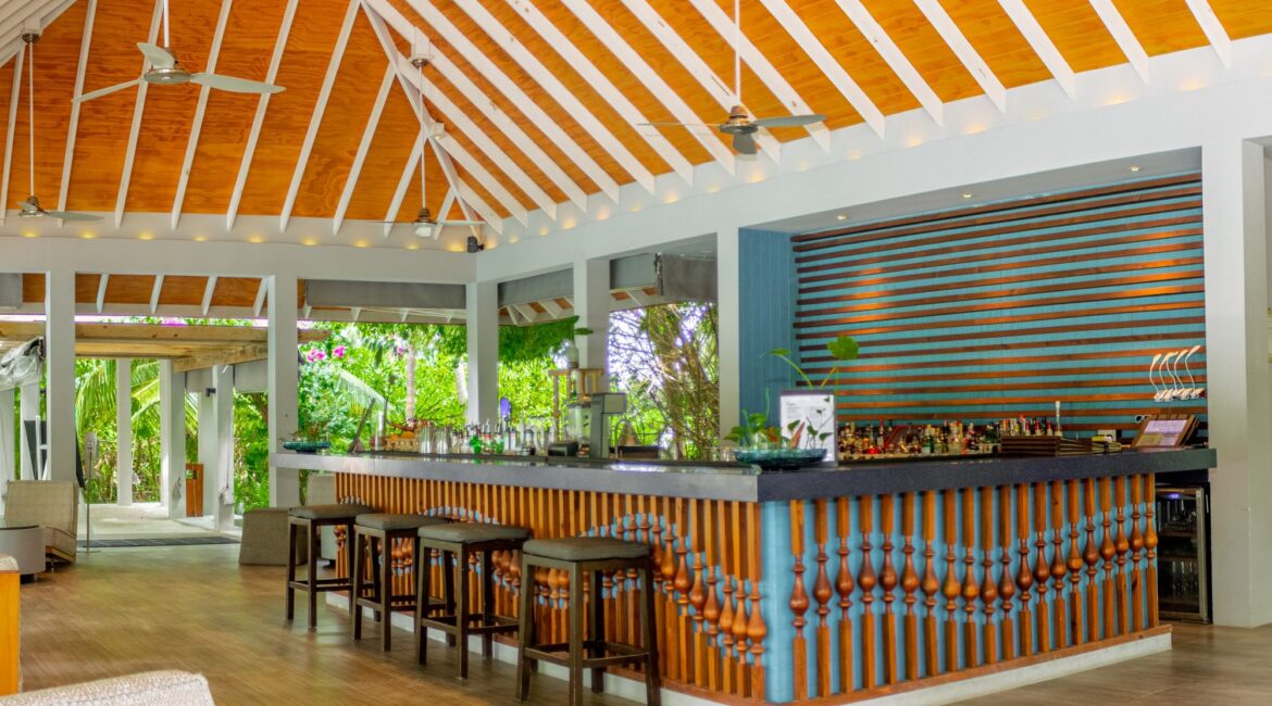 Dhigali Maldives East Bar