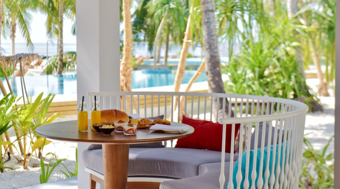 Dhigali Maldives Jade Restaurant stunning alfresco dining