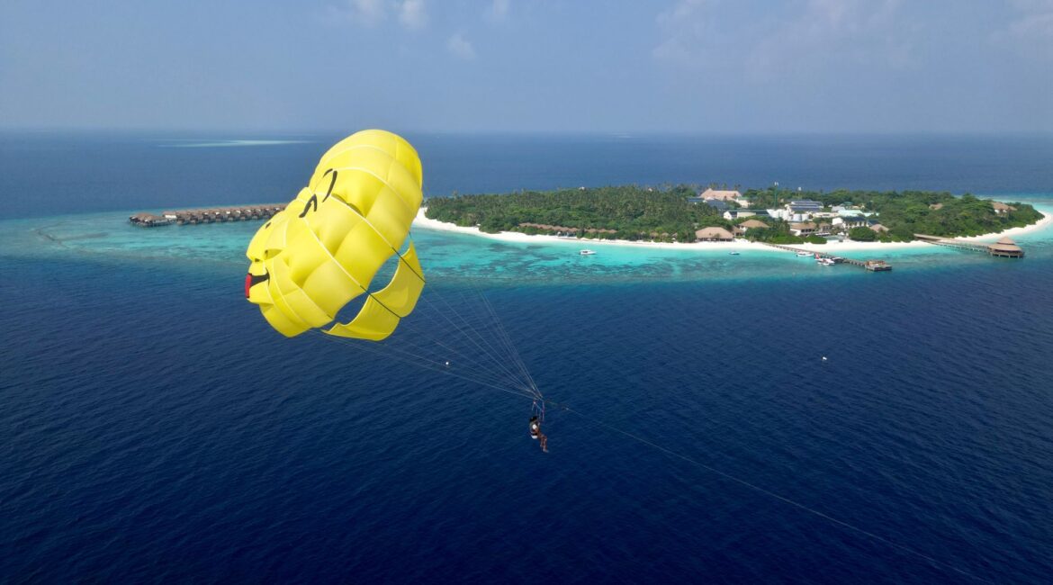 Parasailing from Reethi Faru Resort in the Maldives