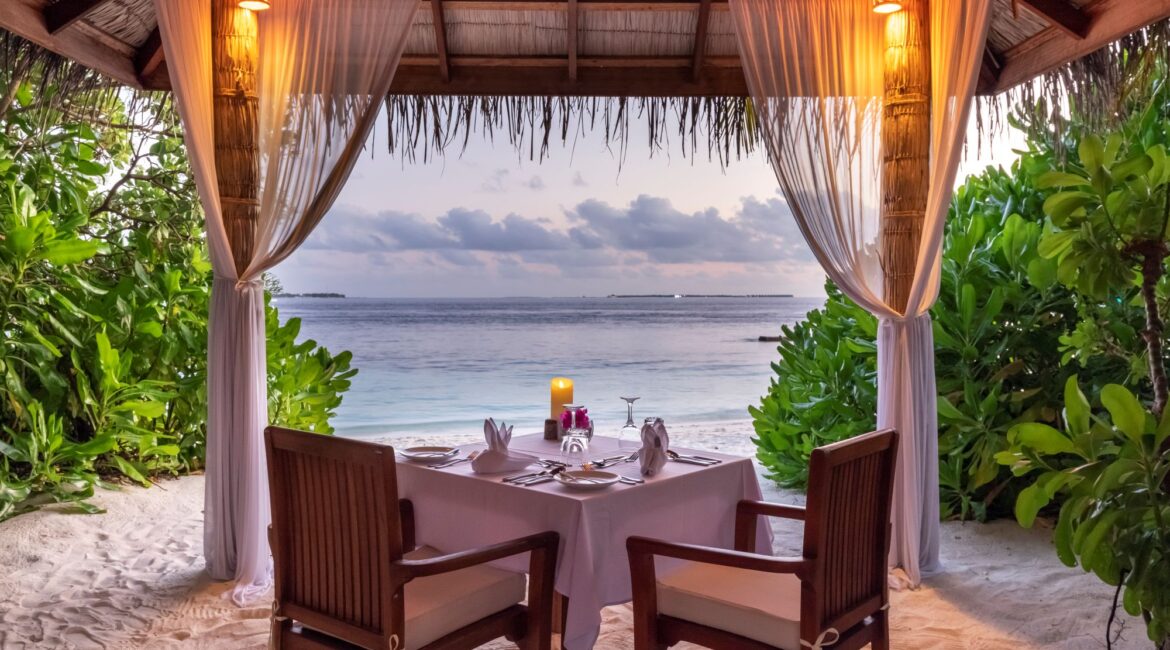 Reethi Faru Resort - Huvandhu Garden Maldives