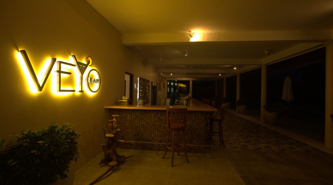 Reethi Faru Resort - Veyo Bar