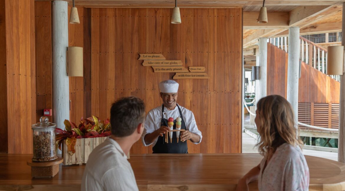 Six Senses Laamu Ice - chef and guests with sorbet Maldives