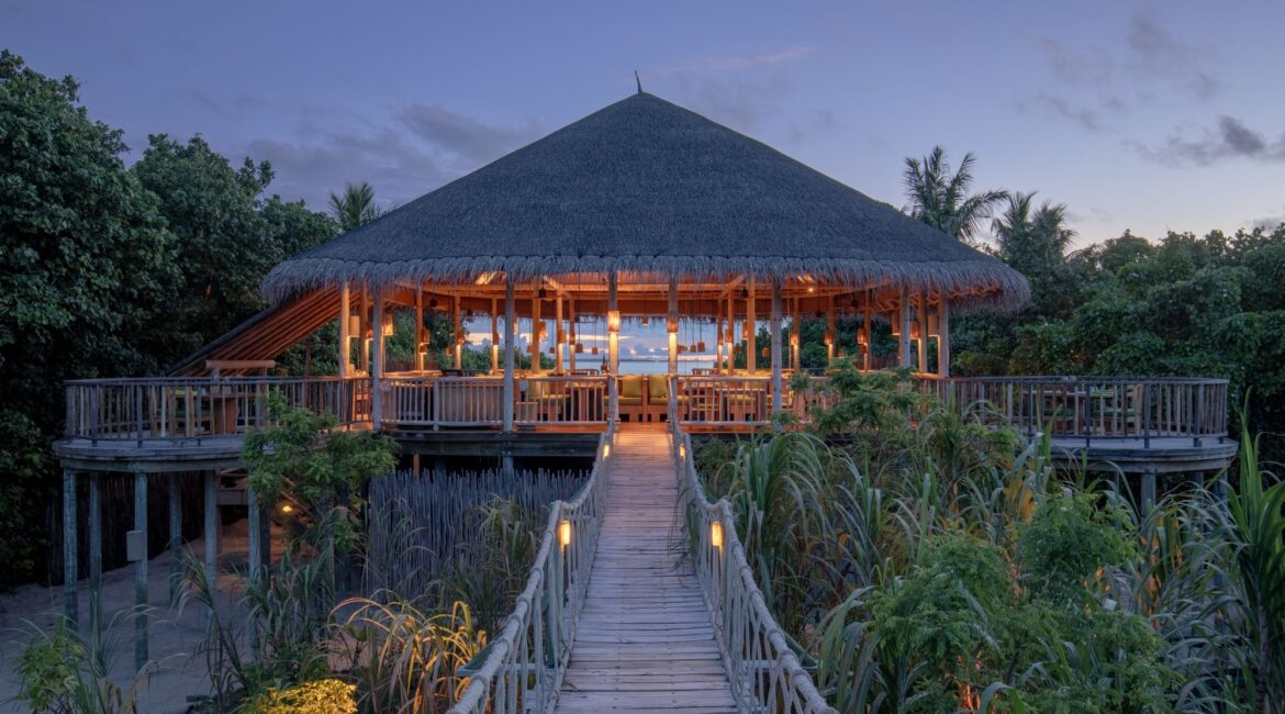 Six Senses Laamu Leaf restaurant Maldives