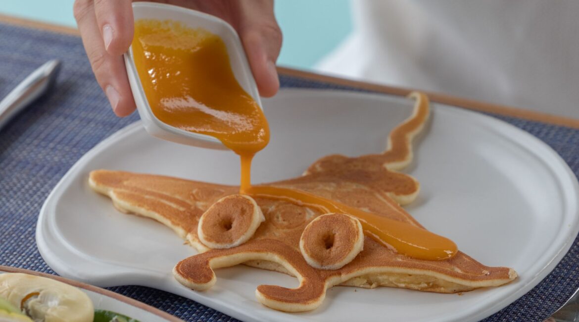 Six Senss Laamu Manta Ray pancakes for breakfast Maldives