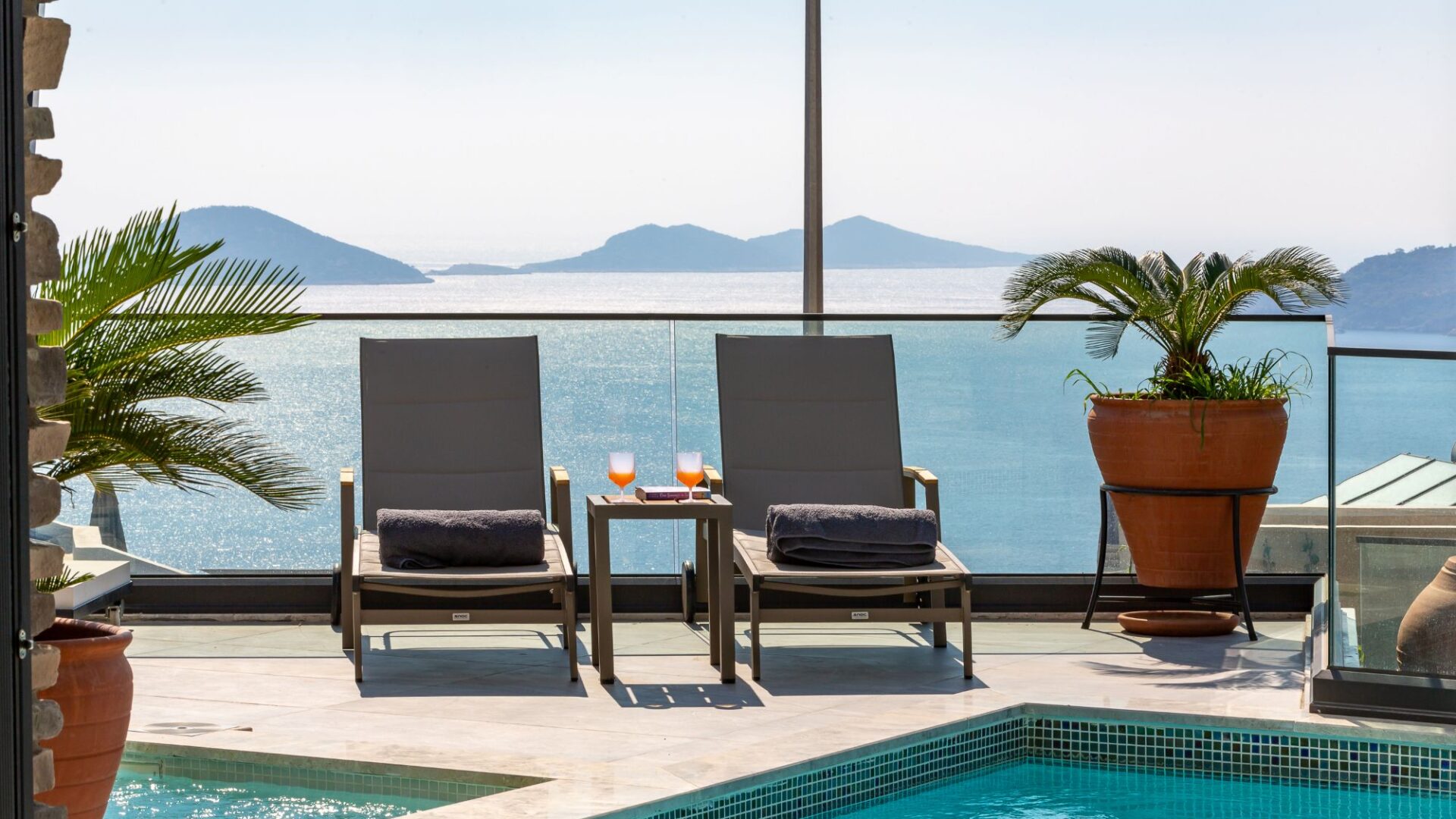 Olive House swimming pool and furnished terraces Kalamar Bay