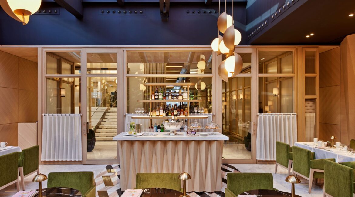 Restaurant seating and bar area at Vakko L’Atelier in Nisantasi, Istanbul.