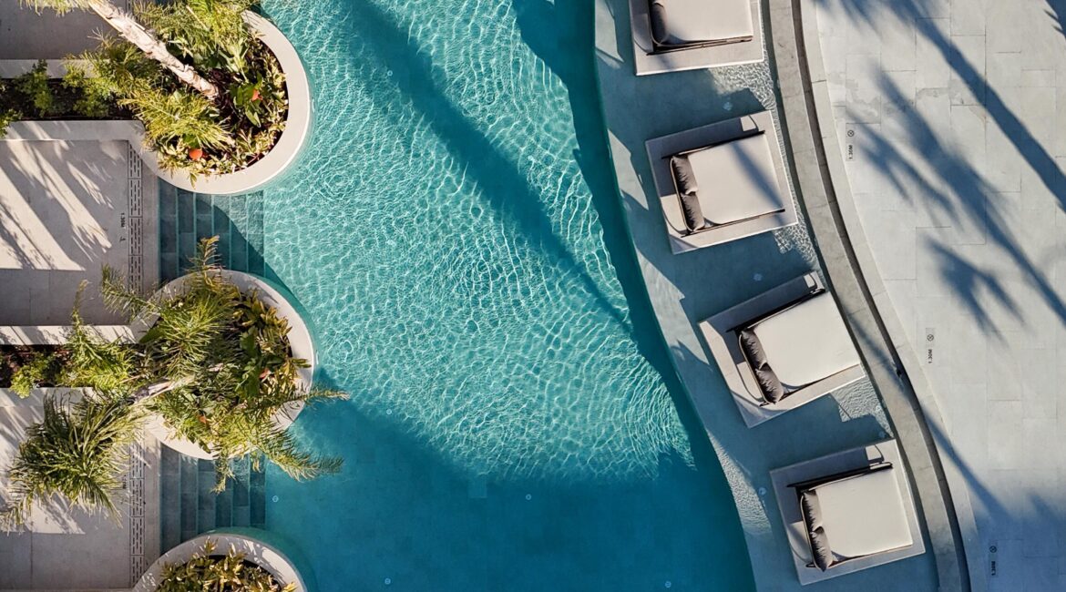 XO Cape Arnna drone footage of the swim up rooms