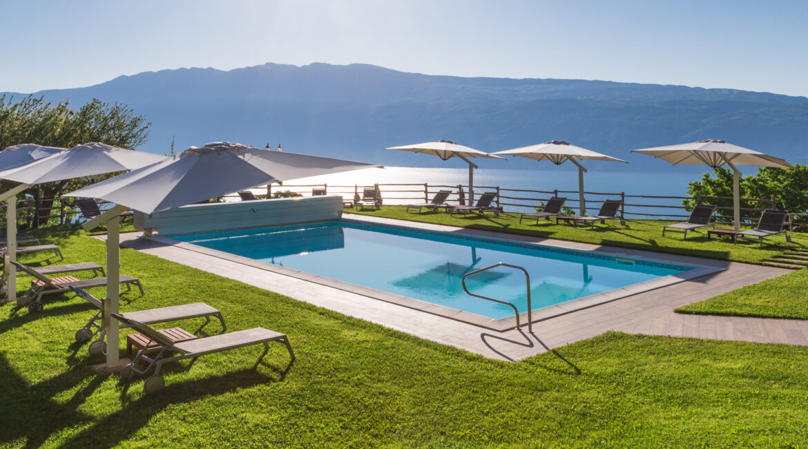 Swimming pool at Villa Sostaga overlooking Lake Garda and the surrounding mountains