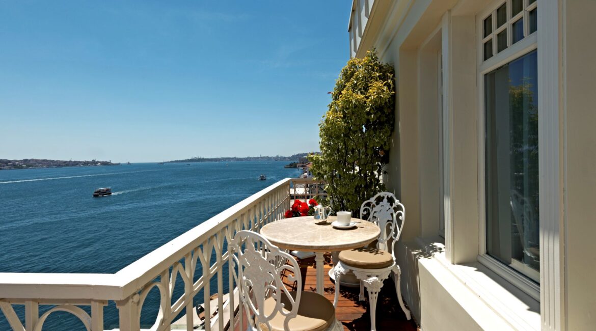 Private penthouse terrace overlooking the Bosphorus in Istanbu